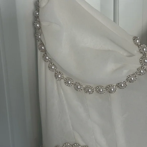 V. Chapman The Gwen Dress in White